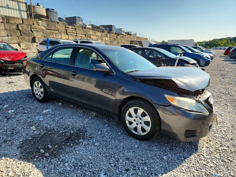2011 TOYOTA CAMRY LE  