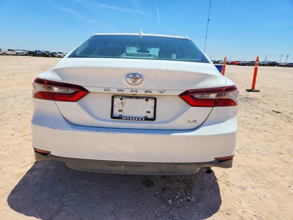 2021 TOYOTA CAMRY LE  