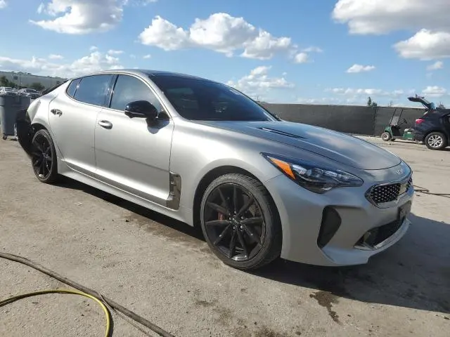 2023 KIA STINGER GT2  