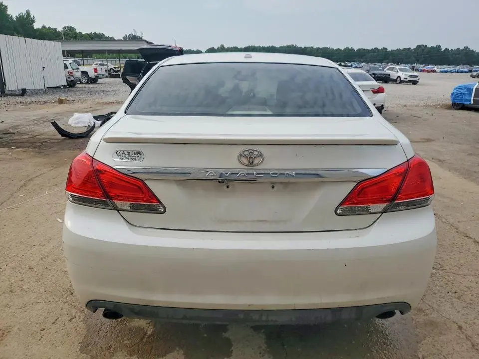 2011 TOYOTA AVALON LIMITED  