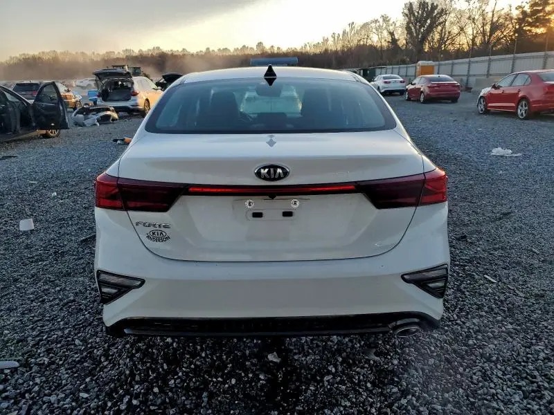 2021 KIA FORTE FE  