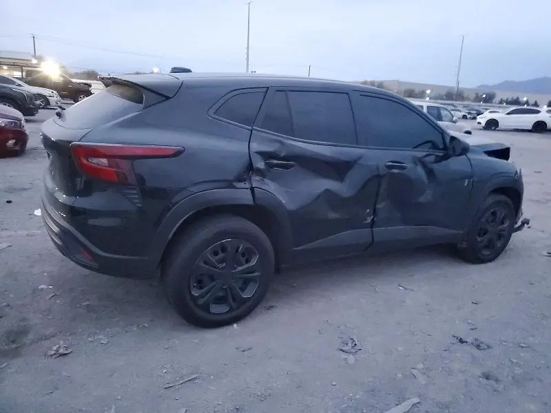 2024 CHEVROLET TRAX LS  