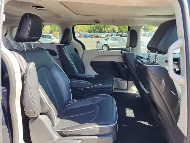 2023 CHRYSLER PACIFICA HYBRID LIMITED  