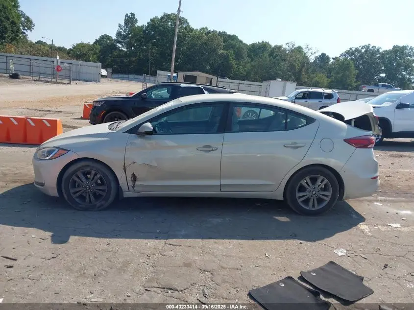 2017 HYUNDAI ELANTRA SE