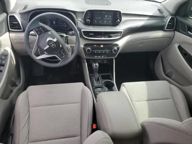 2021 HYUNDAI TUCSON SE  