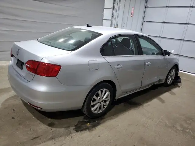 2013 VOLKSWAGEN JETTA SE  