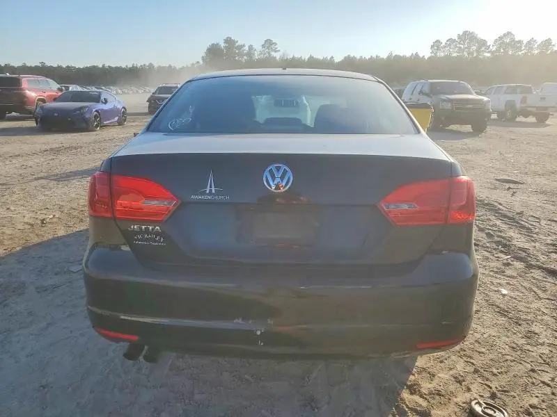 2013 VOLKSWAGEN JETTA BASE  