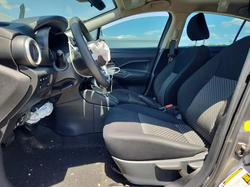 2024 NISSAN VERSA S  