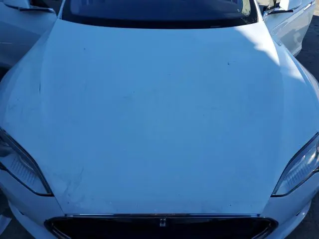 2015 TESLA MODEL S 85  