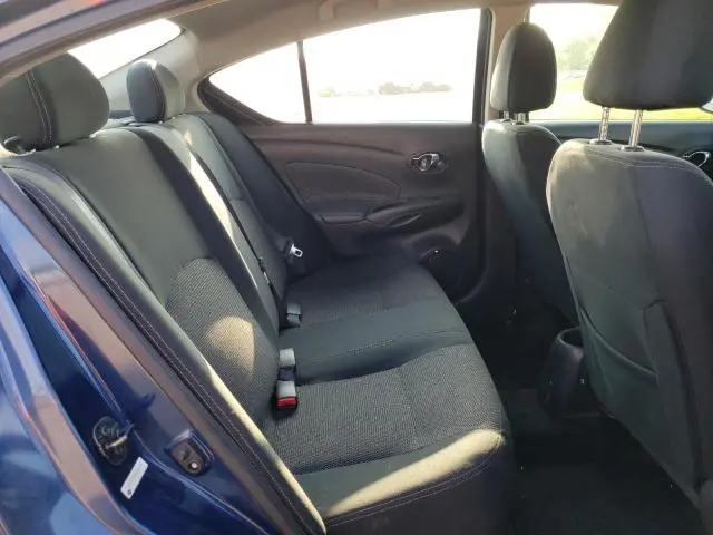 2019 NISSAN VERSA S  