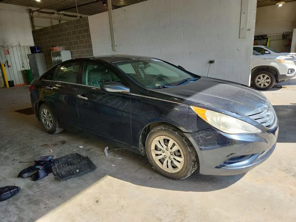 2012 HYUNDAI SONATA GLS  