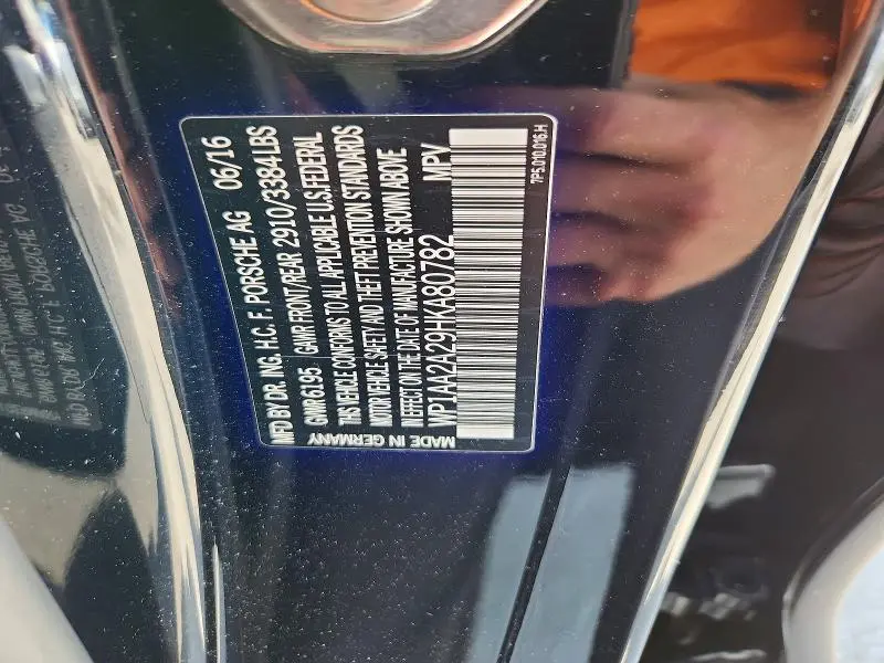 2017 PORSCHE CAYENNE   