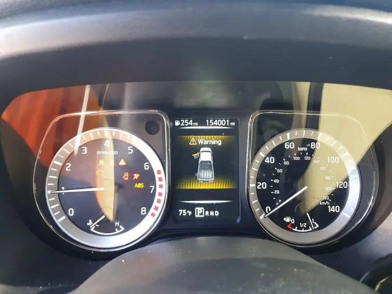 2017 NISSAN TITAN SV  