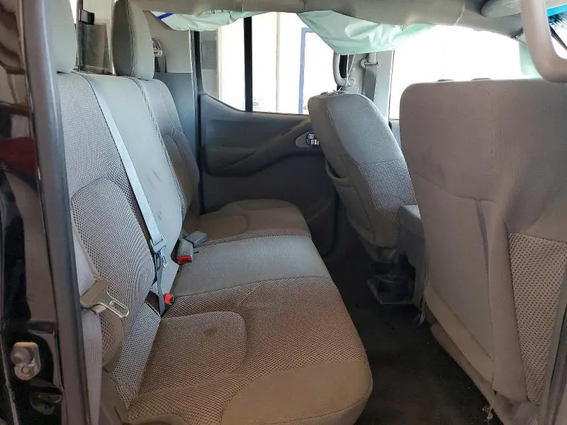 2019 NISSAN FRONTIER SV  