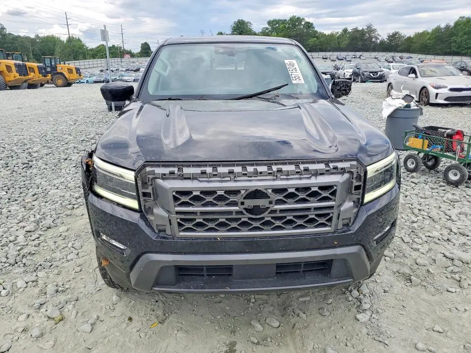 2022 NISSAN FRONTIER SV  