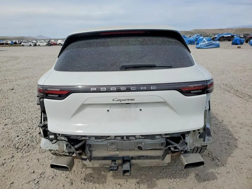 2019 PORSCHE CAYENNE   