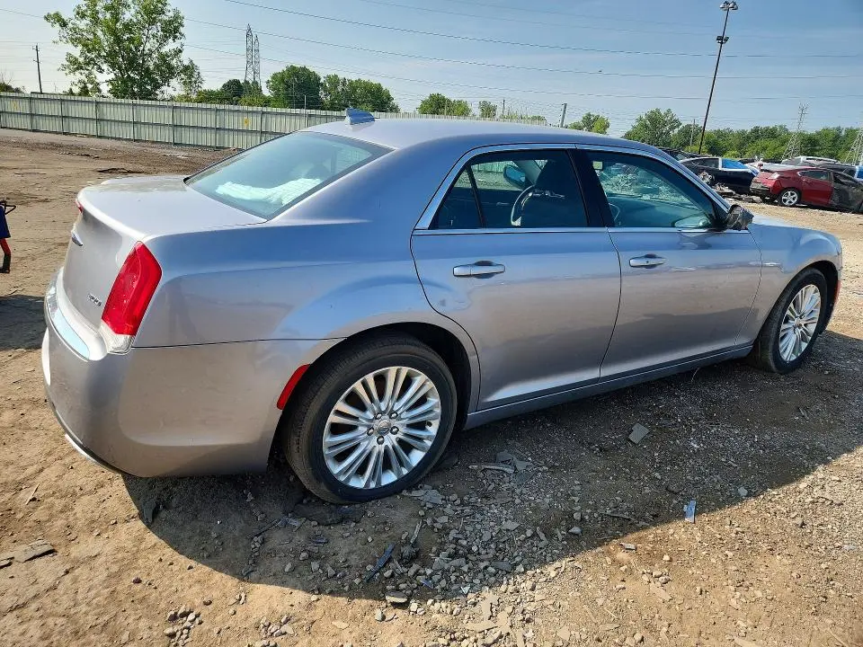 2015 CHRYSLER 300 LIMITED  