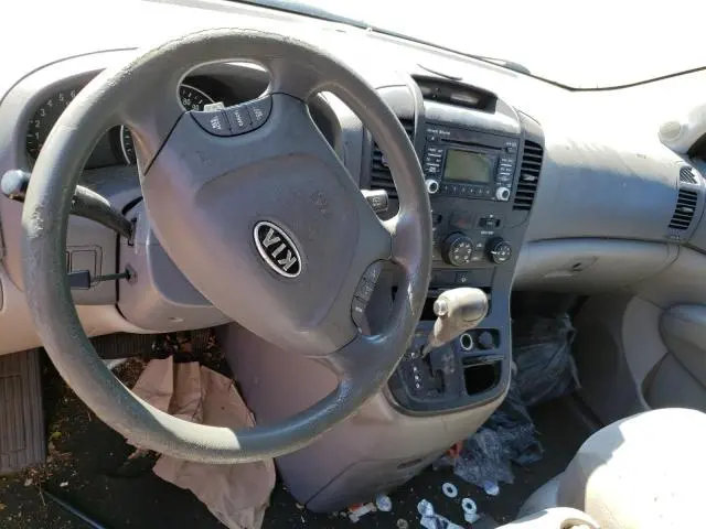 2012 KIA SEDONA LX  
