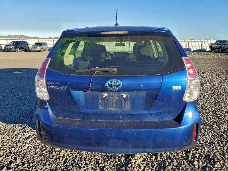 2016 TOYOTA PRIUS V   