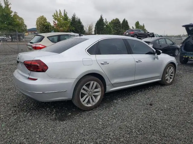 2017 VOLKSWAGEN PASSAT SE  