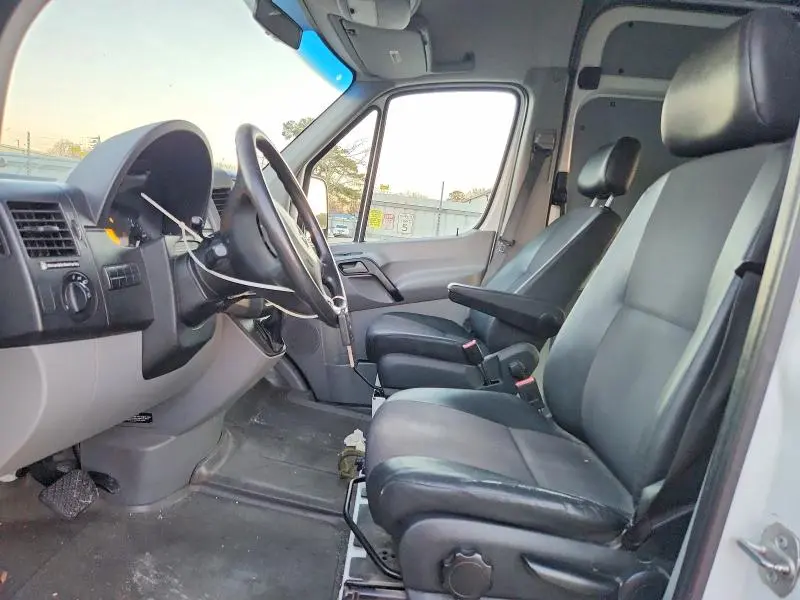 2013 MERCEDES-BENZ SPRINTER 2500  