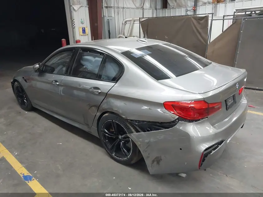 2018 BMW M5  