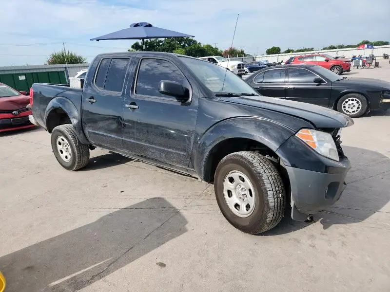 2016 NISSAN FRONTIER S  