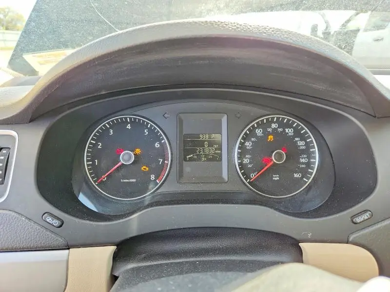 2014 VOLKSWAGEN JETTA SE  