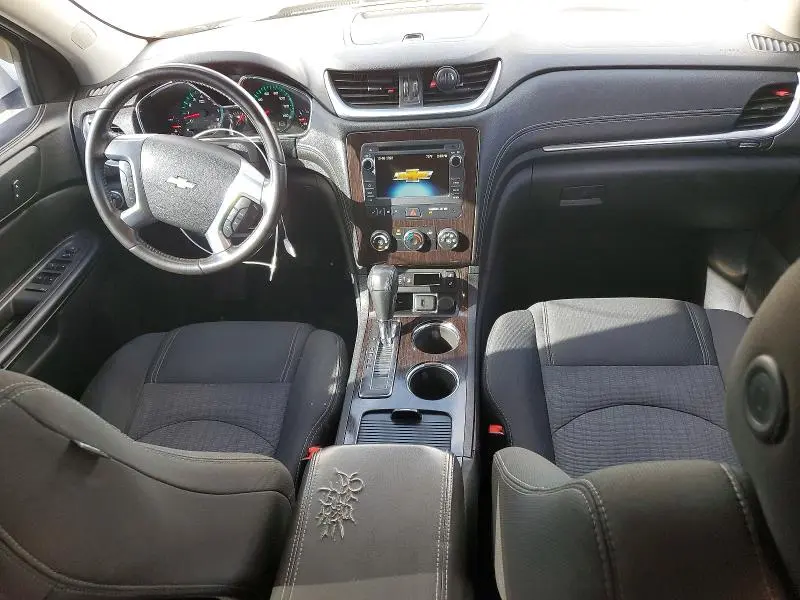 2016 CHEVROLET TRAVERSE LT  
