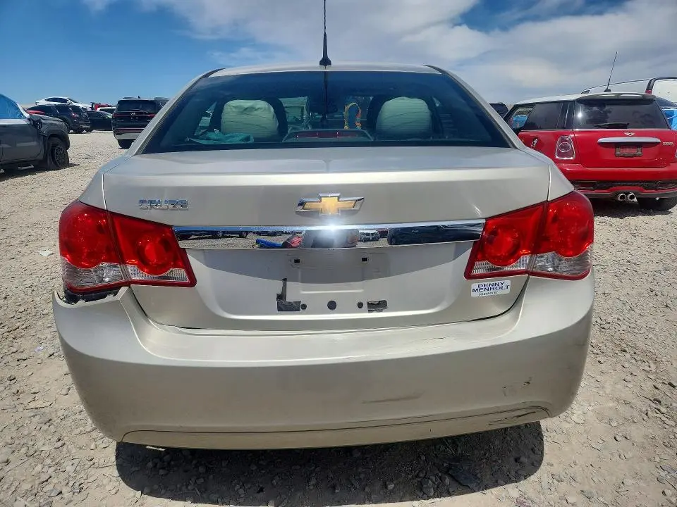 2014 CHEVROLET CRUZE LS  