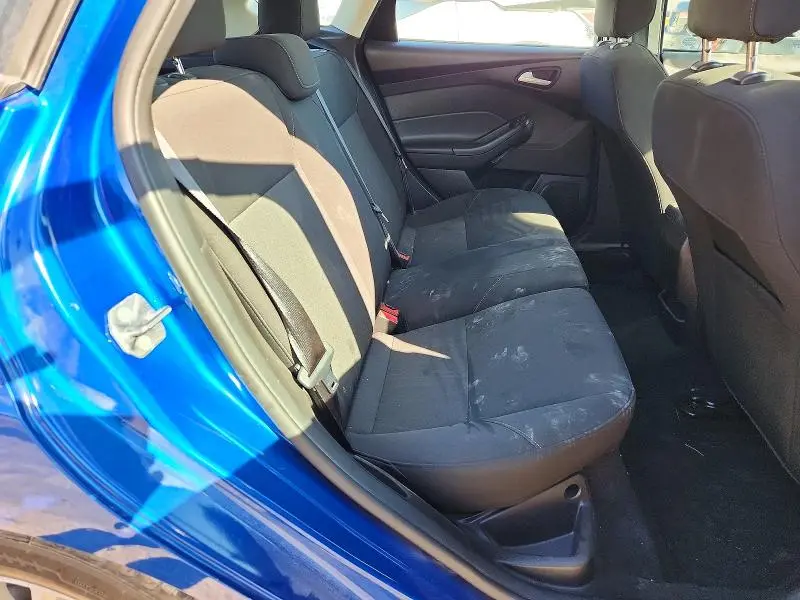 2018 FORD FOCUS SE  