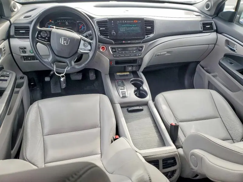 2021 HONDA PILOT SE  