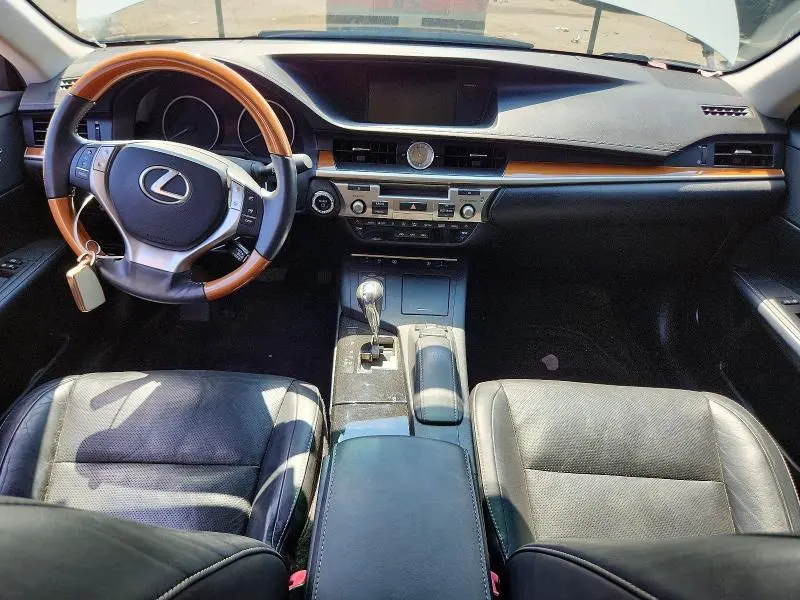 2015 LEXUS ES 300H  