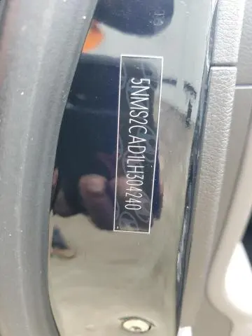 2020 HYUNDAI SANTA FE SE  