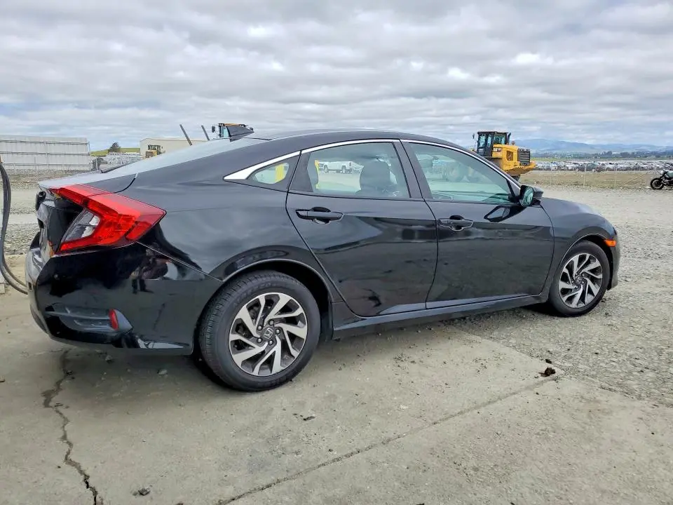 2018 HONDA CIVIC EX  