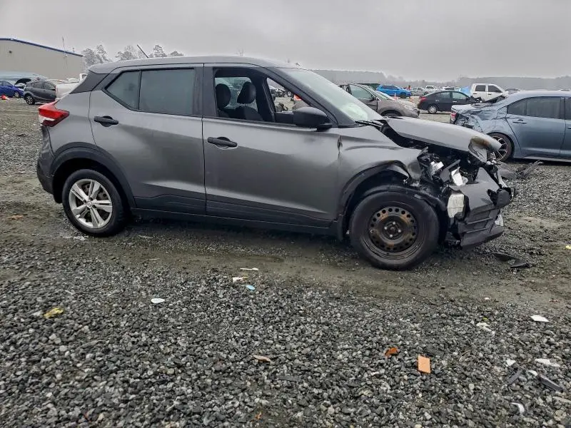 2020 NISSAN KICKS S  