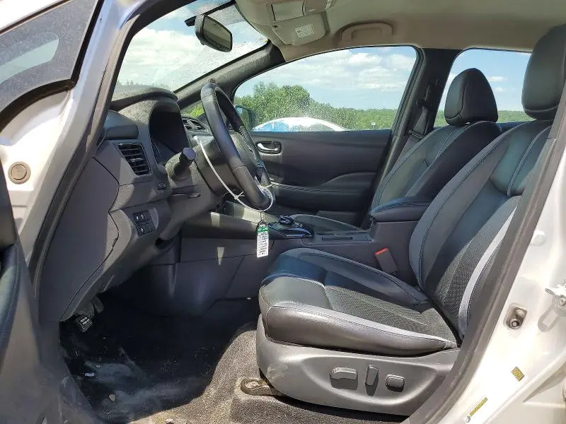 2019 NISSAN LEAF SL  