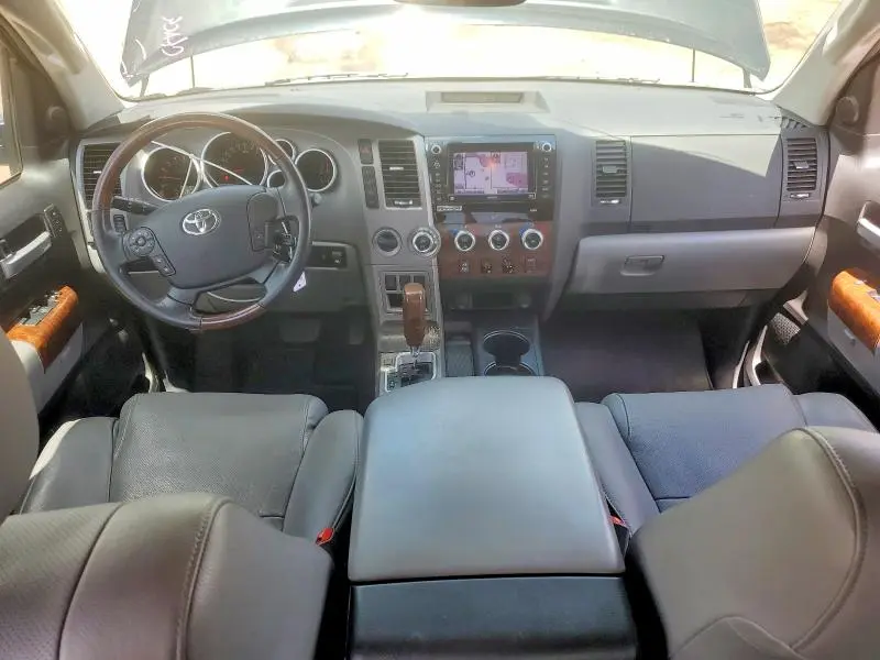 2013 TOYOTA TUNDRA PLATINUM  