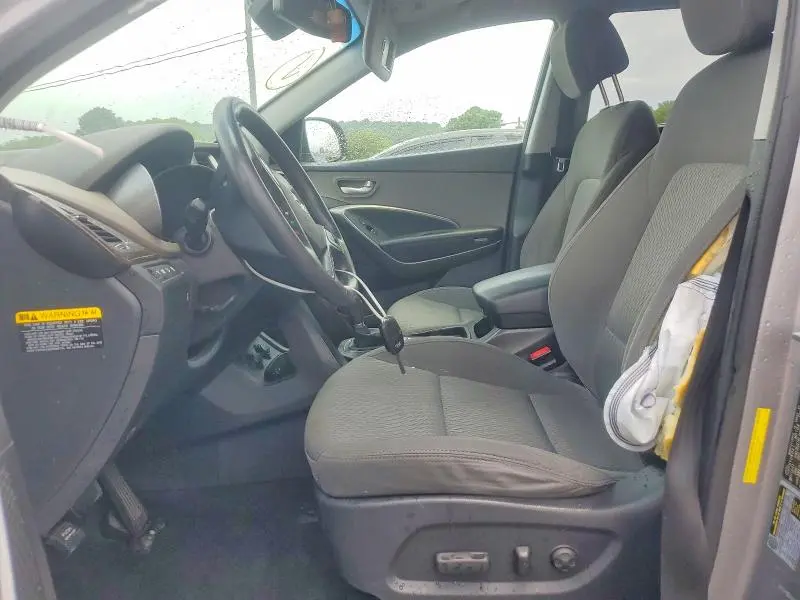 2018 HYUNDAI SANTA FE SE  