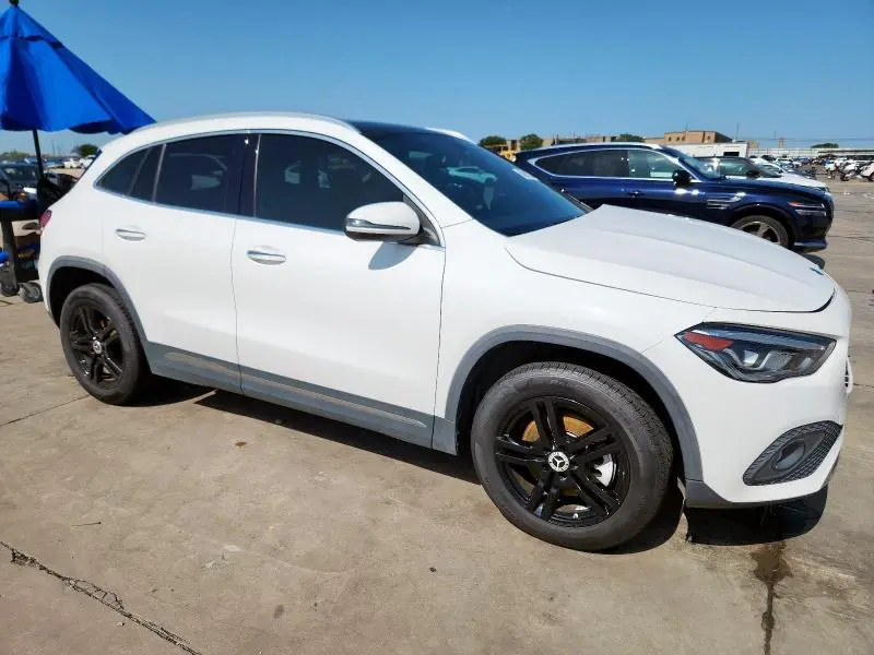 2021 MERCEDES-BENZ GLA 250 4MATIC  