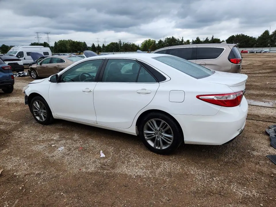 2017 TOYOTA CAMRY SE  