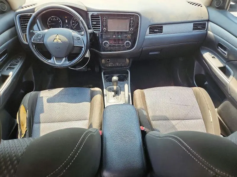 2017 MITSUBISHI OUTLANDER ES  