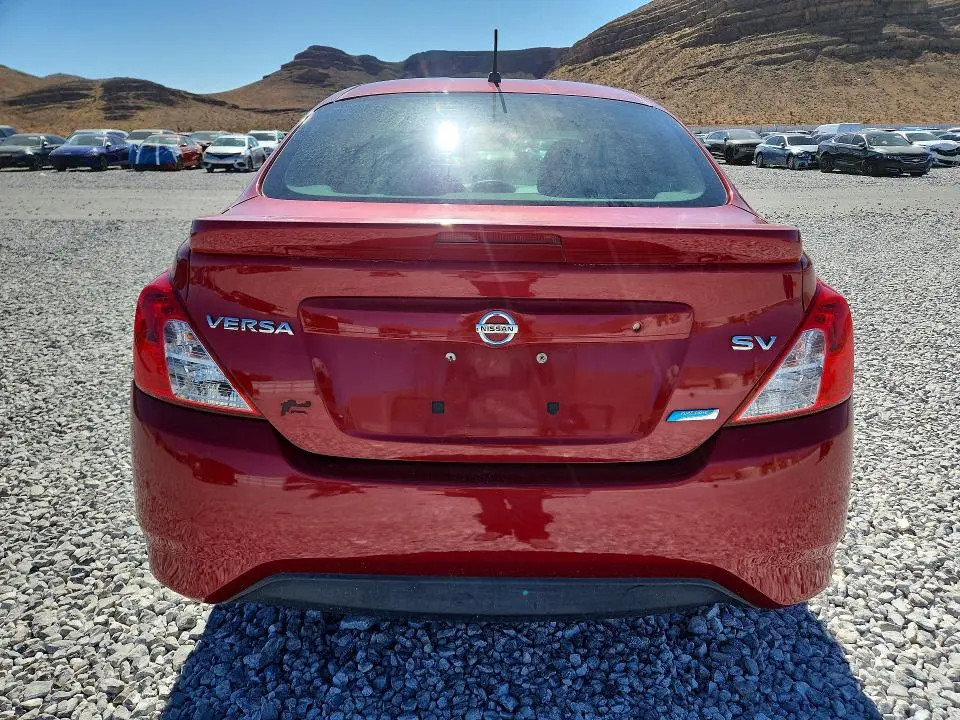 2015 NISSAN VERSA 1.6 SV  