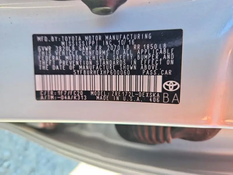2017 TOYOTA COROLLA SE  