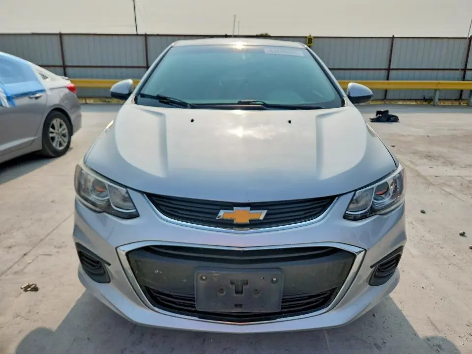 2017 CHEVROLET SONIC LT  