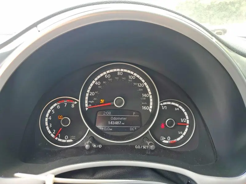 2014 VOLKSWAGEN BEETLE   