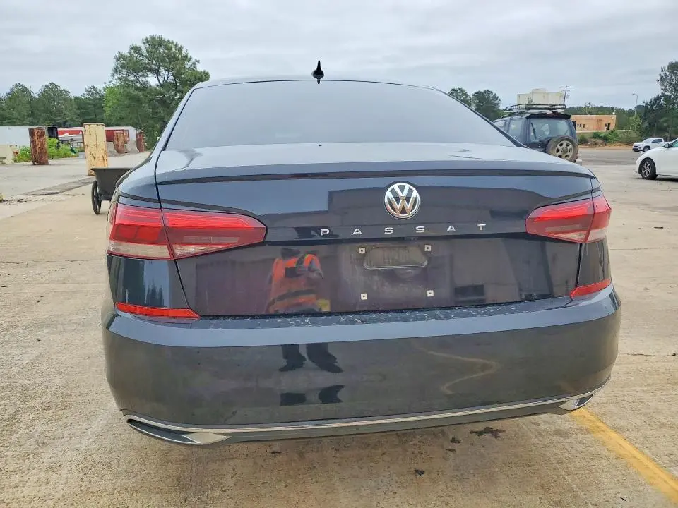 2021 VOLKSWAGEN PASSAT SE  