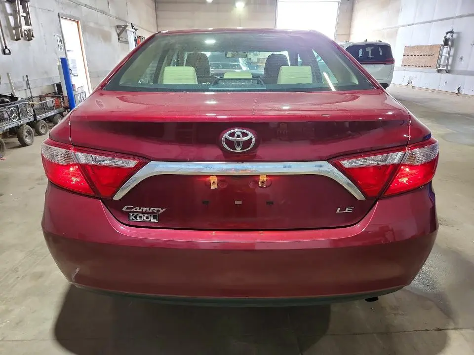 2017 TOYOTA CAMRY LE  