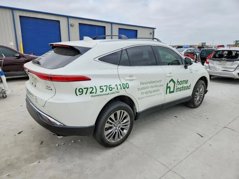 2021 TOYOTA VENZA XLE  