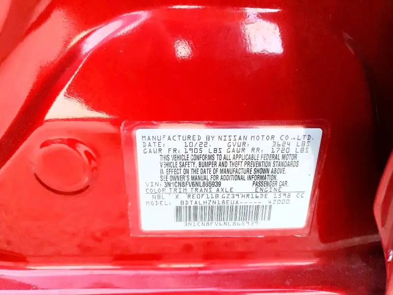 2022 NISSAN VERSA SR  